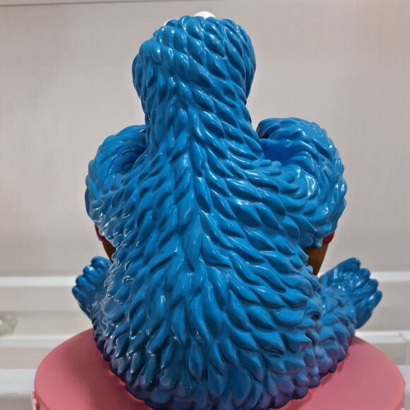 Sesame Street Cookie Monster VALENTINE Figurine NWT 2025 - Picture 2 of 3